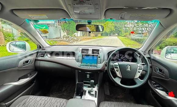 Buy Import Toyota Crown White Car in Dar es Salaam in Dar es Salaam Buy Import Toyota Crown White Car in Dar es Salaam in Dar es Salaam