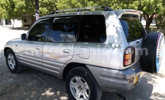 Nunua Ilio tumika Toyota RAV4 Fedha Gari ndani ya Dar es Salaam nchini Dar es Salaam Nunua Ilio tumika Toyota RAV4 Fedha Gari ndani ya Dar es Salaam nchini Dar es Salaam
