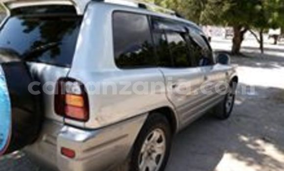 Nunua Ilio tumika Toyota RAV4 Fedha Gari ndani ya Dar es Salaam nchini Dar es Salaam Nunua Ilio tumika Toyota RAV4 Fedha Gari ndani ya Dar es Salaam nchini Dar es Salaam