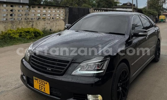 Buy Used Toyota Crown Black Car in Dar es Salaam in Dar es Salaam Buy Used Toyota Crown Black Car in Dar es Salaam in Dar es Salaam