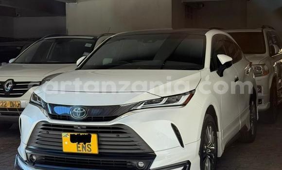 Buy Used Toyota Harrier White Car in Dar es Salaam in Dar es Salaam Buy Used Toyota Harrier White Car in Dar es Salaam in Dar es Salaam