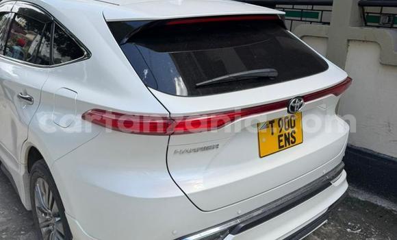 Buy Used Toyota Harrier White Car in Dar es Salaam in Dar es Salaam Buy Used Toyota Harrier White Car in Dar es Salaam in Dar es Salaam