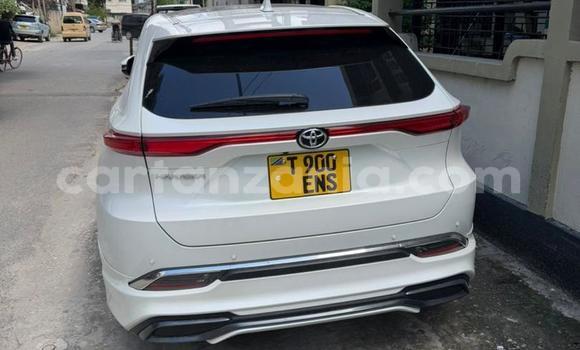 Buy Used Toyota Harrier White Car in Dar es Salaam in Dar es Salaam Buy Used Toyota Harrier White Car in Dar es Salaam in Dar es Salaam