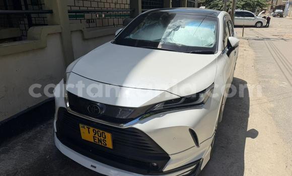 Buy Used Toyota Harrier White Car in Dar es Salaam in Dar es Salaam Buy Used Toyota Harrier White Car in Dar es Salaam in Dar es Salaam