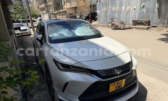 Buy Used Toyota Harrier White Car in Dar es Salaam in Dar es Salaam Buy Used Toyota Harrier White Car in Dar es Salaam in Dar es Salaam