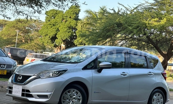 Buy Import Nissan Note Silver Car in Dar es Salaam in Dar es Salaam Buy Import Nissan Note Silver Car in Dar es Salaam in Dar es Salaam