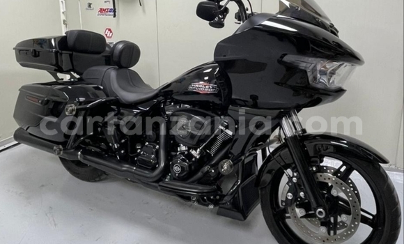 Buy Used Harley Davidson Road Glide Black Bike in Arusha in Arusha
