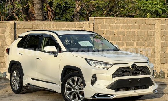 Buy Import Toyota RAV4 White Car in Dar es Salaam in Dar es Salaam Buy Import Toyota RAV4 White Car in Dar es Salaam in Dar es Salaam