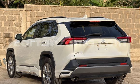 Buy Import Toyota RAV4 White Car in Dar es Salaam in Dar es Salaam Buy Import Toyota RAV4 White Car in Dar es Salaam in Dar es Salaam