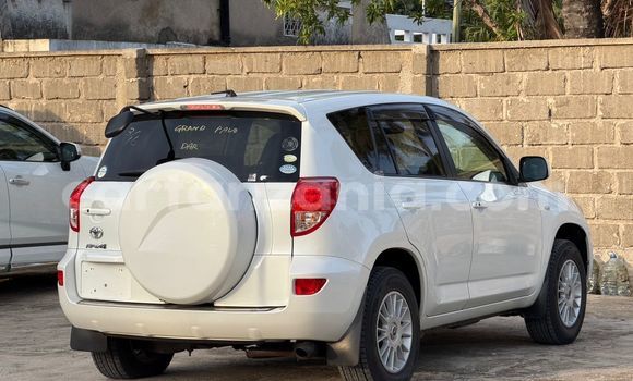 Buy Import Toyota RAV4 White Car in Dar es Salaam in Dar es Salaam Buy Import Toyota RAV4 White Car in Dar es Salaam in Dar es Salaam