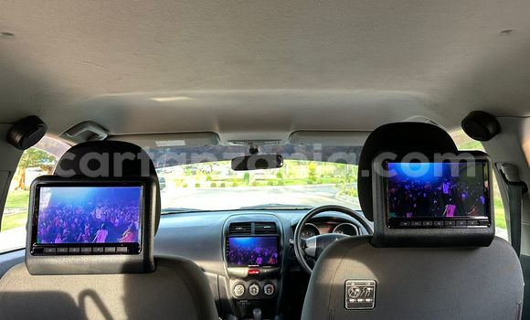 Nunua Ilio tumika Mitsubishi RVR Nyeupe Gari ndani ya Dar es Salaam nchini Dar es Salaam Nunua Ilio tumika Mitsubishi RVR Nyeupe Gari ndani ya Dar es Salaam nchini Dar es Salaam