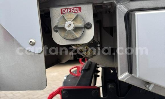 Buy Import Toyota Land Cruiser Other Car in Dar es Salaam in Dar es Salaam Buy Import Toyota Land Cruiser Other Car in Dar es Salaam in Dar es Salaam