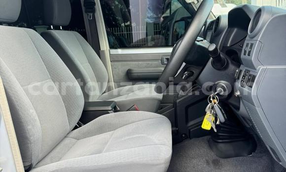 Buy Import Toyota Land Cruiser Other Car in Dar es Salaam in Dar es Salaam Buy Import Toyota Land Cruiser Other Car in Dar es Salaam in Dar es Salaam