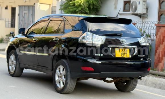 Nunua Ilio tumika Toyota Harrier Nyeusi Gari ndani ya Dar es Salaam nchini Dar es Salaam