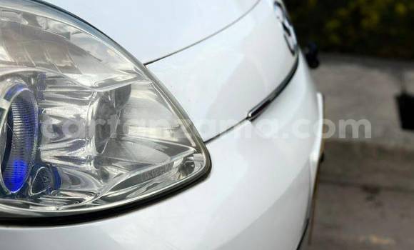 Buy Used Mazda Verisa White Car in Dar es Salaam in Dar es Salaam Buy Used Mazda Verisa White Car in Dar es Salaam in Dar es Salaam