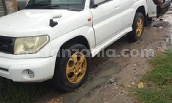 Nunua Ilio tumika Mitsubishi Pajero Nyeupe Gari ndani ya Dar es Salaam nchini Dar es Salaam Nunua Ilio tumika Mitsubishi Pajero Nyeupe Gari ndani ya Dar es Salaam nchini Dar es Salaam