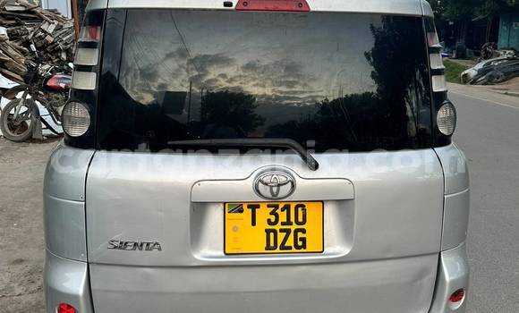 Buy Used Toyota Sienta Silver Car in Dar es Salaam in Dar es Salaam Buy Used Toyota Sienta Silver Car in Dar es Salaam in Dar es Salaam