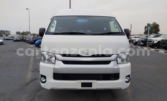 Nunua Ilio tumika Toyota Hiace Nyeupe Gari ndani ya Dar es Salaam nchini Dar es Salaam Nunua Ilio tumika Toyota Hiace Nyeupe Gari ndani ya Dar es Salaam nchini Dar es Salaam