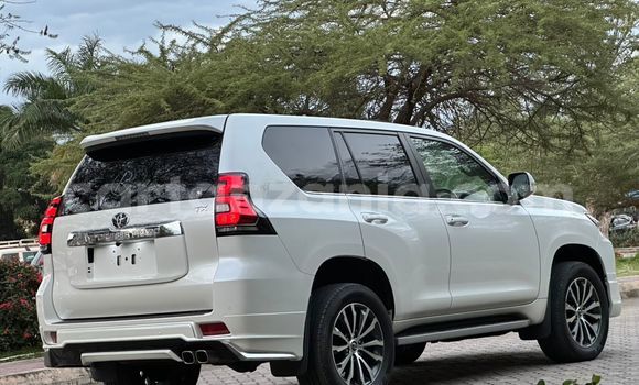 Buy Import Toyota Land Cruiser Prado White Car in Dar es Salaam in Dar es Salaam Buy Import Toyota Land Cruiser Prado White Car in Dar es Salaam in Dar es Salaam