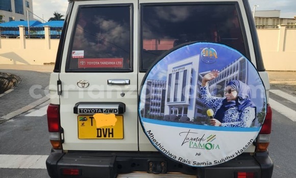 Buy Used Toyota Land Cruiser White Car in Dar es Salaam in Dar es Salaam Buy Used Toyota Land Cruiser White Car in Dar es Salaam in Dar es Salaam