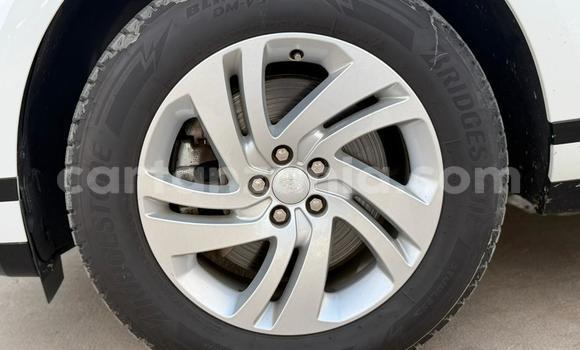 Buy Import Land Rover Range Rover Evoque White Car in Dar es Salaam in Dar es Salaam Buy Import Land Rover Range Rover Evoque White Car in Dar es Salaam in Dar es Salaam