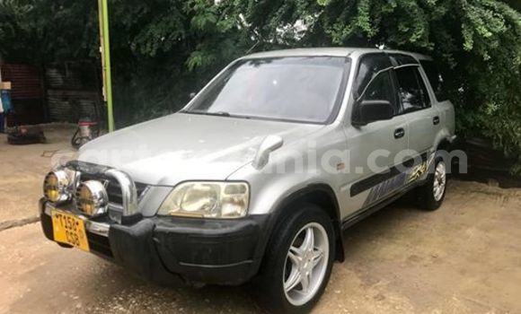 Nunua Ilio tumika Honda CR–V Fedha Gari ndani ya Dar es Salaam nchini Dar es Salaam Nunua Ilio tumika Honda CR–V Fedha Gari ndani ya Dar es Salaam nchini Dar es Salaam