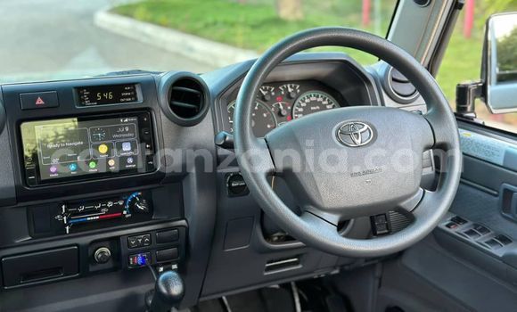 Nunua Ilio tumika Toyota Land Cruiser Fedha Gari ndani ya Dar es Salaam nchini Dar es Salaam Nunua Ilio tumika Toyota Land Cruiser Fedha Gari ndani ya Dar es Salaam nchini Dar es Salaam