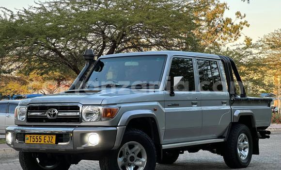 Nunua Ilio tumika Toyota Land Cruiser Fedha Gari ndani ya Dar es Salaam nchini Dar es Salaam Nunua Ilio tumika Toyota Land Cruiser Fedha Gari ndani ya Dar es Salaam nchini Dar es Salaam