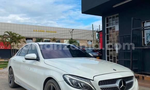 Buy Used Mercedes-Benz C-Classe White Car in Dar es Salaam in Dar es Salaam Buy Used Mercedes-Benz C-Classe White Car in Dar es Salaam in Dar es Salaam