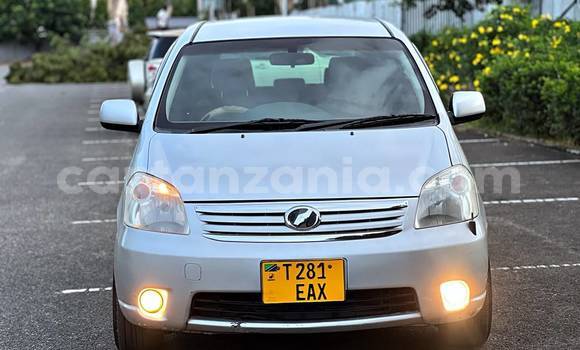 Nunua Ilio tumika Toyota Raum Nyingine Gari ndani ya Dar es Salaam nchini Dar es Salaam