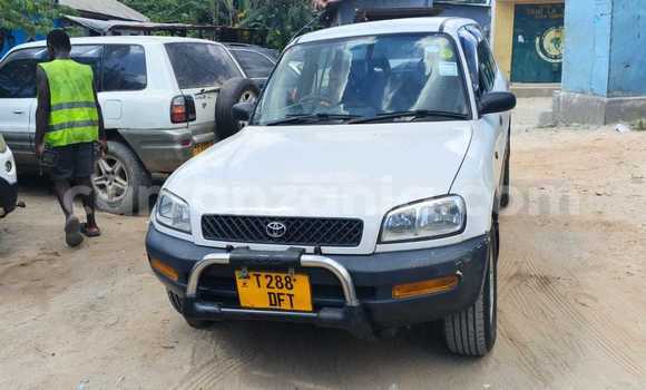 Buy Used Toyota RAV4 White Car in Dar es Salaam in Dar es Salaam