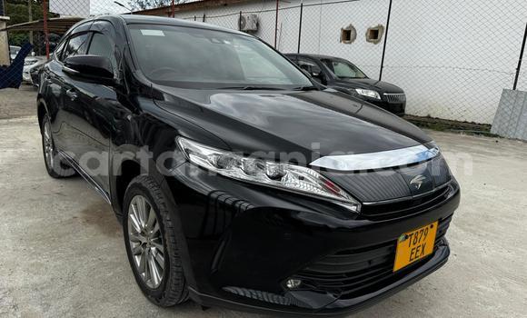 Nunua Ilio tumika Toyota Harrier Nyeusi Gari ndani ya Dar es Salaam nchini Dar es Salaam Nunua Ilio tumika Toyota Harrier Nyeusi Gari ndani ya Dar es Salaam nchini Dar es Salaam