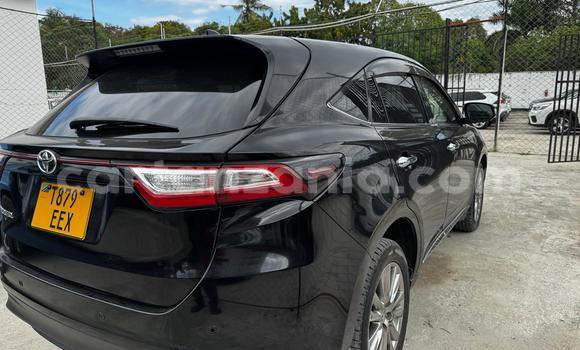 Nunua Ilio tumika Toyota Harrier Nyeusi Gari ndani ya Dar es Salaam nchini Dar es Salaam Nunua Ilio tumika Toyota Harrier Nyeusi Gari ndani ya Dar es Salaam nchini Dar es Salaam