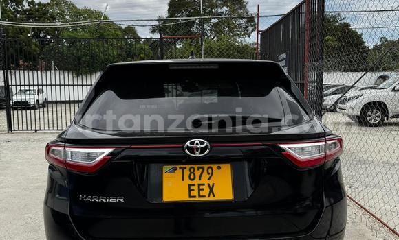 Nunua Ilio tumika Toyota Harrier Nyeusi Gari ndani ya Dar es Salaam nchini Dar es Salaam Nunua Ilio tumika Toyota Harrier Nyeusi Gari ndani ya Dar es Salaam nchini Dar es Salaam