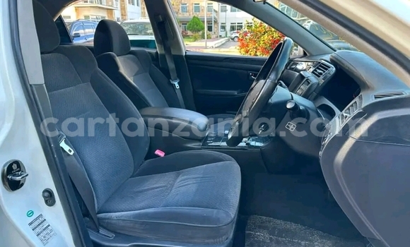 Nunua Ilio tumika Toyota Crown Nyeupe Gari ndani ya Dar es Salaam nchini Dar es Salaam Nunua Ilio tumika Toyota Crown Nyeupe Gari ndani ya Dar es Salaam nchini Dar es Salaam
