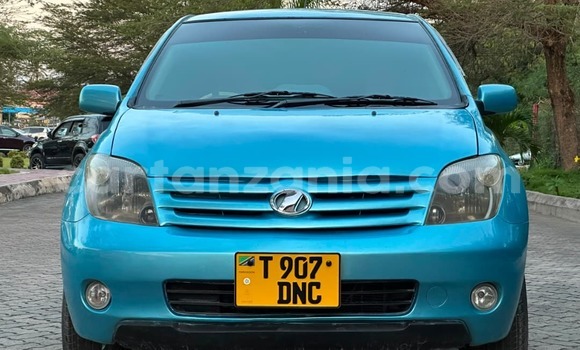 Buy Used Toyota IST Blue Car in Dar es Salaam in Dar es Salaam