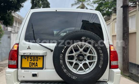 Nunua Ilio tumika Mitsubishi Pajero Nyeupe Gari ndani ya Dar es Salaam nchini Dar es Salaam Nunua Ilio tumika Mitsubishi Pajero Nyeupe Gari ndani ya Dar es Salaam nchini Dar es Salaam