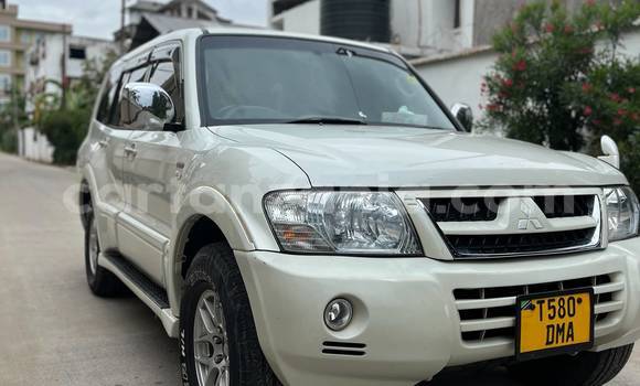 Buy Used Mitsubishi Pajero White Car in Dar es Salaam in Dar es Salaam