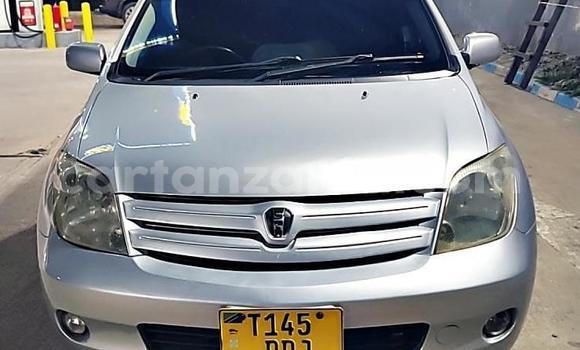 Buy Used Toyota IST Silver Car in Dar es Salaam in Dar es Salaam