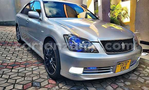 Buy Used Toyota Crown Silver Car in Dar es Salaam in Dar es Salaam Buy Used Toyota Crown Silver Car in Dar es Salaam in Dar es Salaam