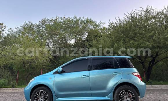 Buy Used Toyota IST Blue Car in Dar es Salaam in Dar es Salaam