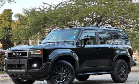 Nunua Imported Toyota Land Cruiser Prado Nyeusi Gari ndani ya Dar es Salaam nchini Dar es Salaam Nunua Imported Toyota Land Cruiser Prado Nyeusi Gari ndani ya Dar es Salaam nchini Dar es Salaam
