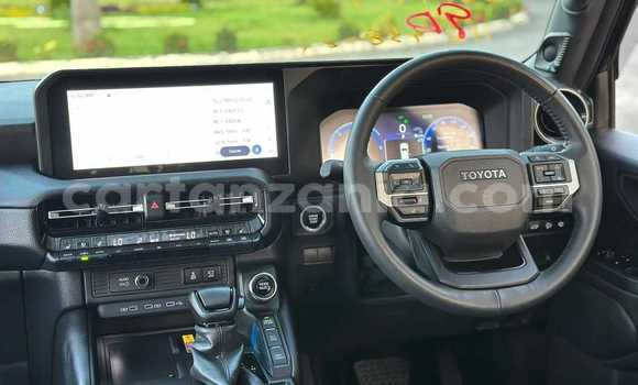 Nunua Imported Toyota Land Cruiser Prado Nyeusi Gari ndani ya Dar es Salaam nchini Dar es Salaam Nunua Imported Toyota Land Cruiser Prado Nyeusi Gari ndani ya Dar es Salaam nchini Dar es Salaam