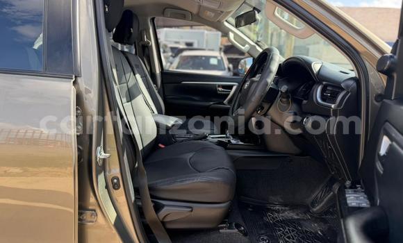 Nunua Imported Toyota Fortuner Nyingine Gari ndani ya Dar es Salaam nchini Dar es Salaam Nunua Imported Toyota Fortuner Nyingine Gari ndani ya Dar es Salaam nchini Dar es Salaam
