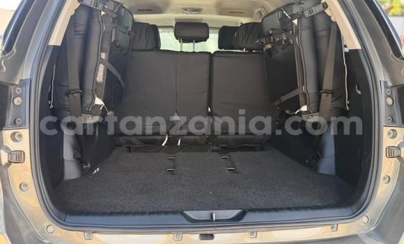 Nunua Imported Toyota Fortuner Nyingine Gari ndani ya Dar es Salaam nchini Dar es Salaam Nunua Imported Toyota Fortuner Nyingine Gari ndani ya Dar es Salaam nchini Dar es Salaam