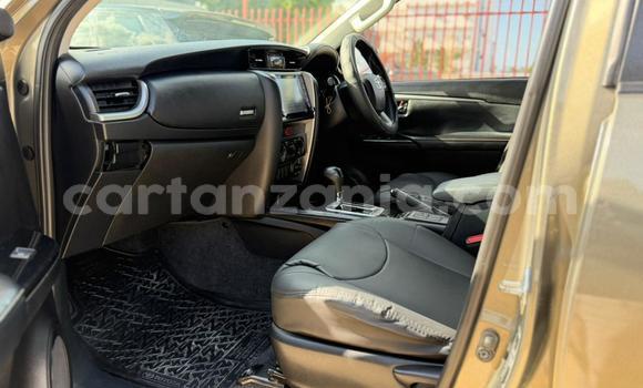 Nunua Imported Toyota Fortuner Nyingine Gari ndani ya Dar es Salaam nchini Dar es Salaam Nunua Imported Toyota Fortuner Nyingine Gari ndani ya Dar es Salaam nchini Dar es Salaam