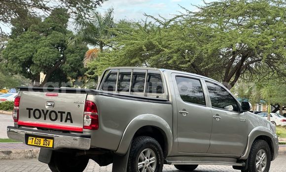 Buy Used Toyota Hilux Silver Car in Dar es Salaam in Dar es Salaam