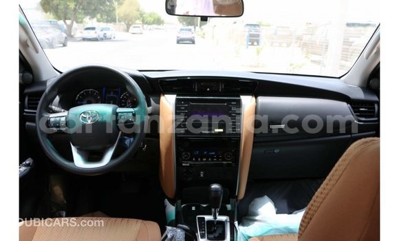 Buy Import Toyota Fortuner Black Car in Import - Dubai in Arusha Buy Import Toyota Fortuner Black Car in Import - Dubai in Arusha