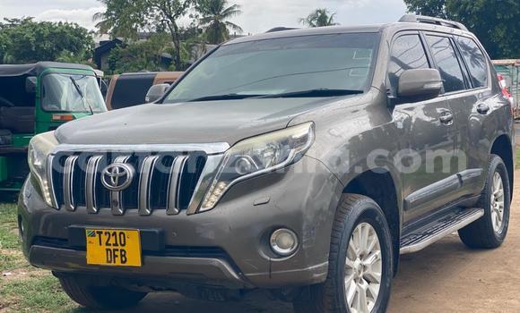 Nunua Ilio tumika Toyota Land Cruiser Prado Nyingine Gari ndani ya Dar es Salaam nchini Dar es Salaam Nunua Ilio tumika Toyota Land Cruiser Prado Nyingine Gari ndani ya Dar es Salaam nchini Dar es Salaam