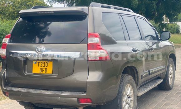Nunua Ilio tumika Toyota Land Cruiser Prado Nyingine Gari ndani ya Dar es Salaam nchini Dar es Salaam Nunua Ilio tumika Toyota Land Cruiser Prado Nyingine Gari ndani ya Dar es Salaam nchini Dar es Salaam